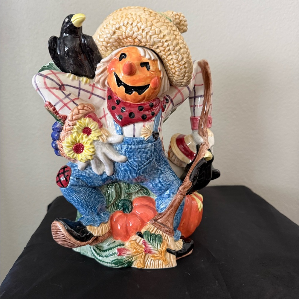 Fitz And Floyd Rare 1996 Autumn Harvest Scarecrow With Crow Water Pitcher. 10in